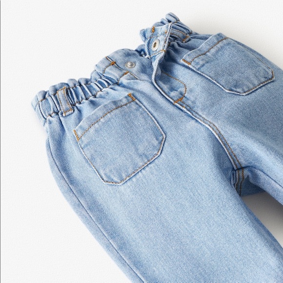 Zara PaperBag Jeans - Picture 3 of 5